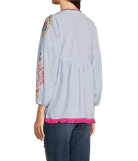 Calessa Petite Size Embroidered Patchwork Split Round V-Neck 3/4 Sleeve Tunic