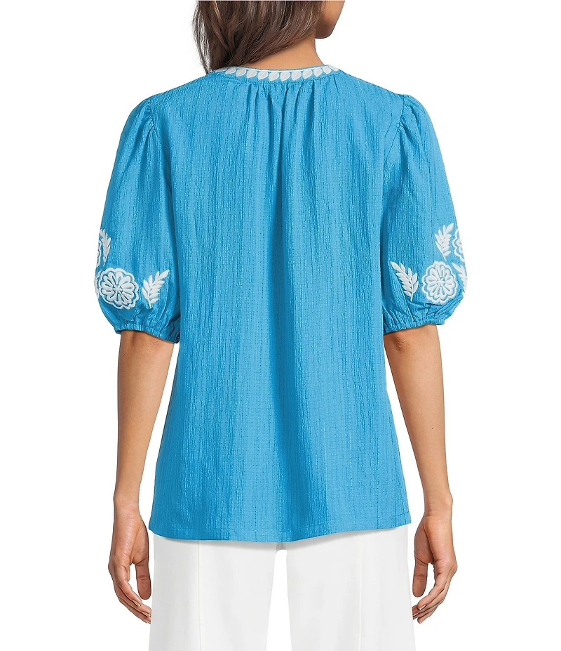 Calessa Petite Size Embroidered Split V-Neck Elbow Puff Sleeve Tunic