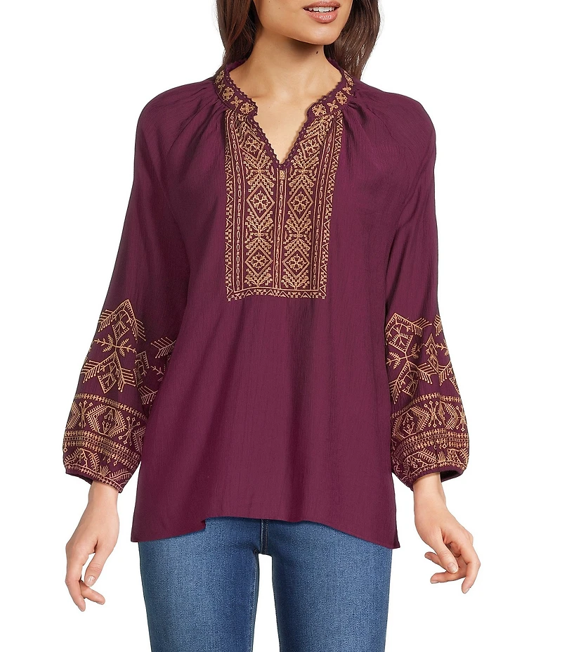 Calessa Petite Size Embroidered Split V-Neck Wrist Length Sleeve Tunic