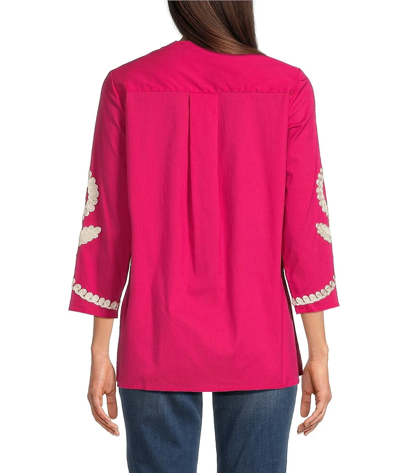 Calessa Petite Size Embroidered Split V-Neck 3/4 Sleeve Tunic