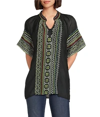 Calessa Petite Size Embroidered Split V-Neck Short Sleeve Tunic
