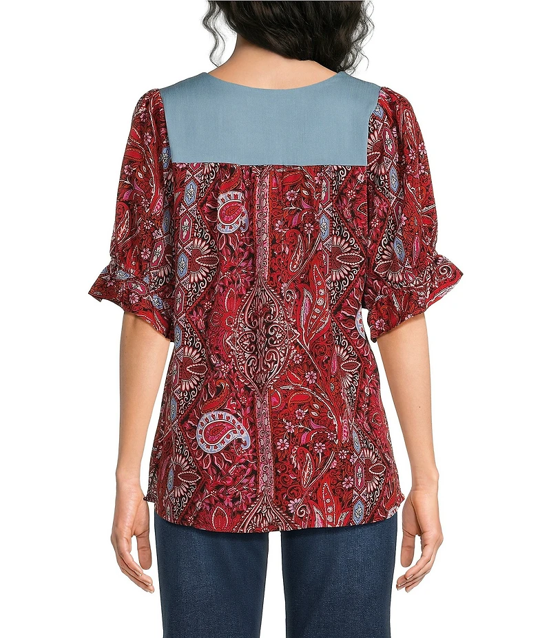Calessa Petite Size Embroidered Square Neck Short Sleeve Tunic