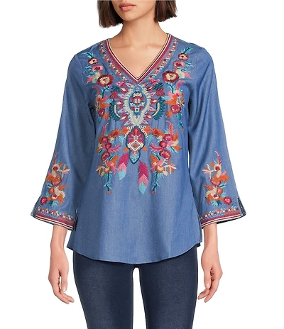 Calessa Petite Size Embroidered V-Neck 3/4 Sleeve Tunic