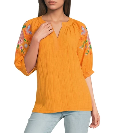 Calessa Petite Size Split V-Neck Embroidered Elbow Balloon Sleeve Tunic