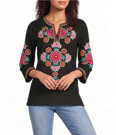 Calessa Petite Size Woven Embroidered Split Round V-Neck 3/4 Sleeve Tunic