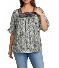 Calessa Plus Size Abstract Embroidered Square Neck Short Sleeve Tunic