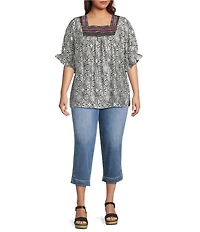 Calessa Plus Size Abstract Embroidered Square Neck Short Sleeve Tunic