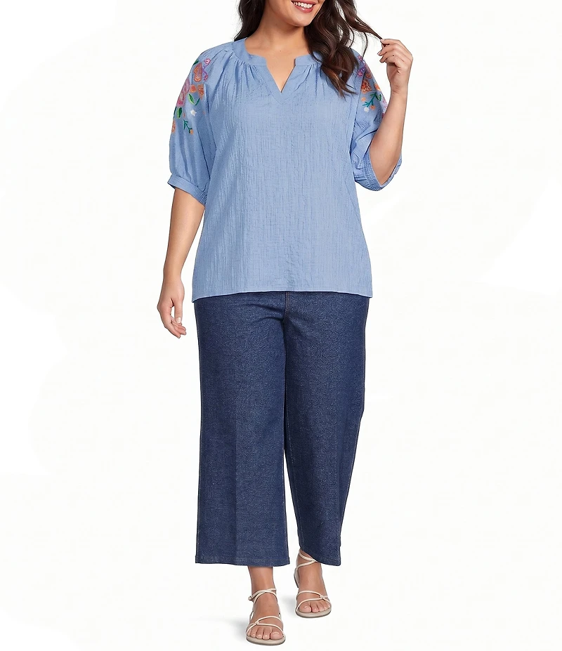 Calessa Plus Size Crinkle Split V-Neck Embroidered Puff Sleeve Tunic