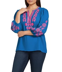 Calessa Plus Size Crinkle Textured Embroidered Patchwork Round Split V-Neck Bracelet Sleeve Tunic