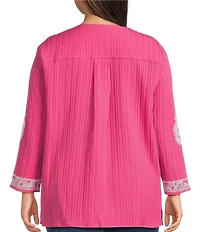 Calessa Plus Size Crinkle Textured Embroidered Split V-Neck Bracelet Sleeve Tunic