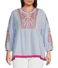 Calessa Plus Size Embroidered Patchwork Split Round V-Neck 3/4 Sleeve Tunic