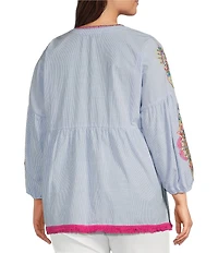 Calessa Plus Size Embroidered Patchwork Split Round V-Neck 3/4 Sleeve Tunic