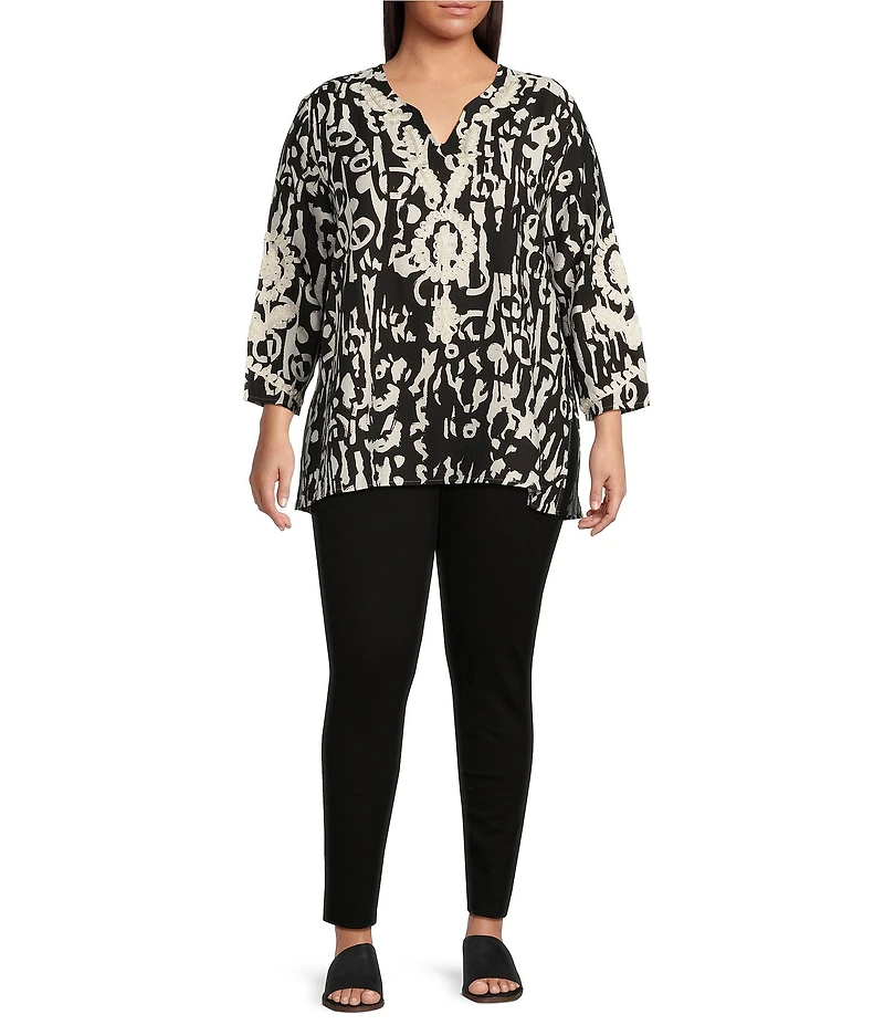 Calessa Plus Size Embroidered Patchwork Pullover Split V-Neck 3/4 Sleeve Tunic