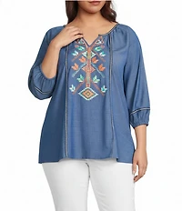 Calessa Plus Size Embroidered Split V-Neck 3/4 Sleeve Tunic