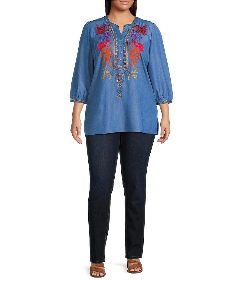 Calessa Plus Size Embroidered Split V-Neck 3/4 Sleeve Tunic
