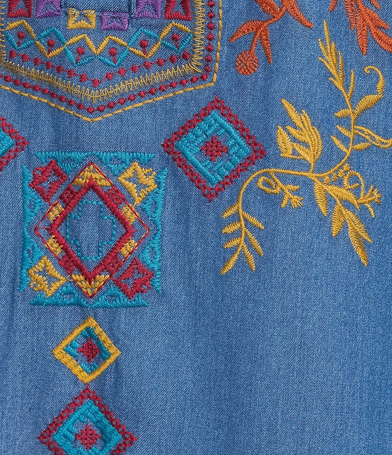 Calessa Plus Size Embroidered Split V-Neck 3/4 Sleeve Tunic