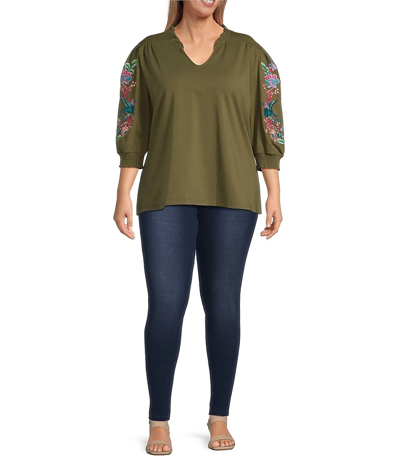Calessa Plus Size Embroidered Split V-Neck Balloon Sleeve Tunic