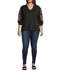 Calessa Plus Size Embroidered Split V-Neck Balloon Sleeve Tunic