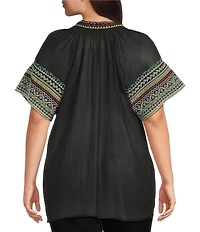 Calessa Plus Size Embroidered Split V-Neck Short Sleeve Tunic