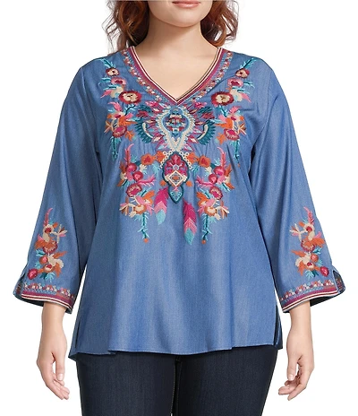 Calessa Plus Size Embroidered V-Neck 3/4 Sleeve Tunic