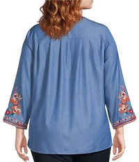 Calessa Plus Size Embroidered V-Neck 3/4 Sleeve Tunic