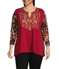 Calessa Plus Size Embroidered Velvet Tie-Dye Knit Split V-Neck 3/4 Sleeve Tunic