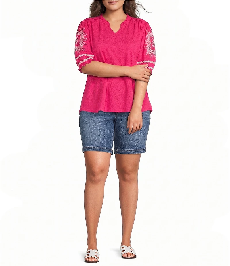 Calessa Plus Size Knit Split V-Neck Embroidered Elbow Length Balloon Sleeve Blouse