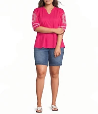 Calessa Plus Size Knit Split V-Neck Embroidered Elbow Length Balloon Sleeve Blouse