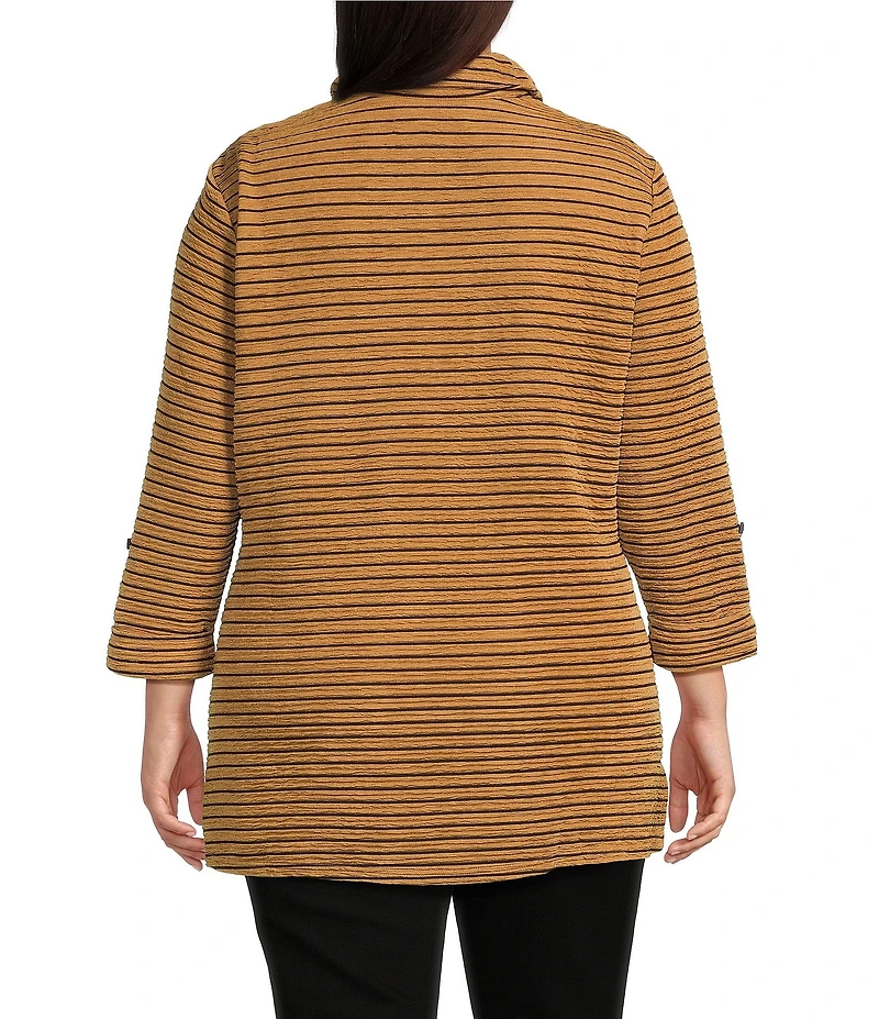 Calessa Plus Size Knit Textured Artist Wire Collar Zip Front 3/4 Sleeve Tunic