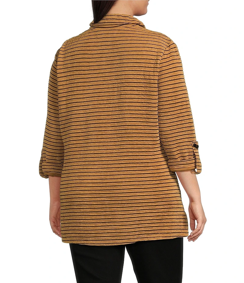 Calessa Plus Size Knit Textured Artist Wire Collar Zip Front 3/4 Sleeve Tunic