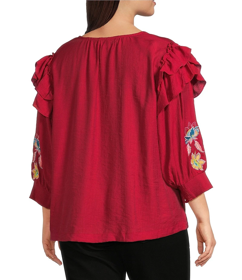 Calessa Plus Size Patchwork Embroidered Split V-Neck 3/4 Sleeve Tunic