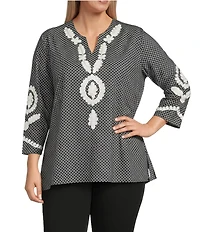 Calessa Plus Size Soutache Embroidered Geometric Print Split V-Neck 3/4 Sleeve Tunic