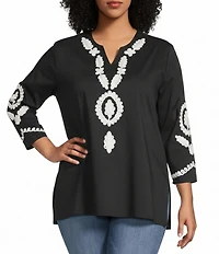 Calessa Plus Size Soutache Embroidered Split V-Neck 3/4 Sleeve Tunic