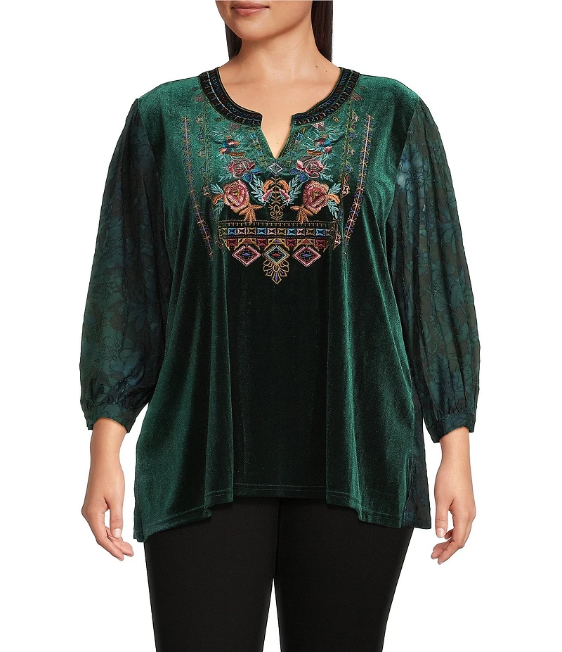 Calessa Plus Size Split V-Neck 3/4 Sleeve Embroidered Burnout Tie-Dye Velvet Knit Tunic