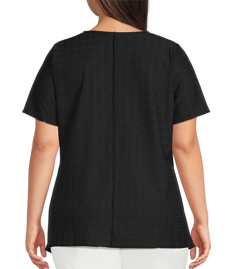 Calessa Plus Size Textured Knit Asymmetric Hem Tunic