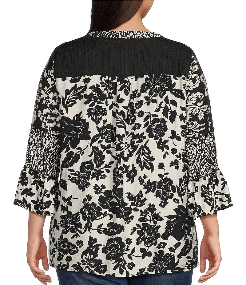 Calessa Plus Size Woven Embroidered Patchwork Round Split V-Neck 3/4 Sleeve Tunic