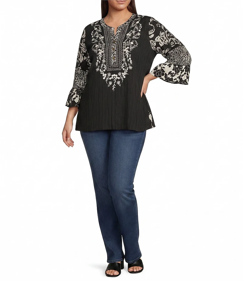 Calessa Plus Size Woven Embroidered Patchwork Round Split V-Neck 3/4 Sleeve Tunic