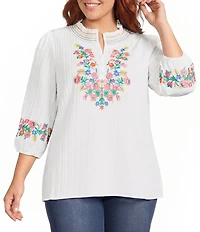 Calessa Plus Size Woven Embroidered Patchwork Stand Split V-Neck 3/4 Sleeve Tunic