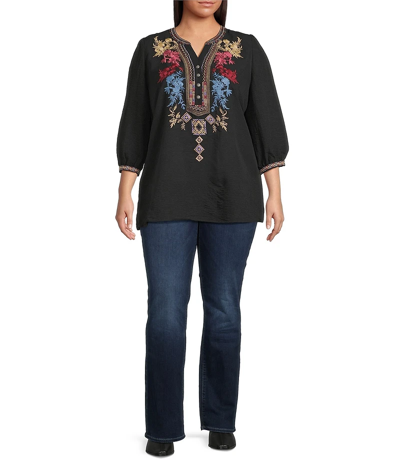 Calessa Plus Size Woven Embroidered Split V-Neck 3/4 Sleeve Tunic