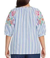 Calessa Plus Size Stripe Split V-Neck Embroidered Elbow Length Sleeve Tunic