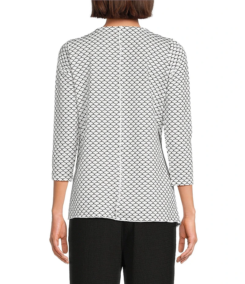 Calessa Textured Knit Round Neck 3/4 Sleeve Asymmetric Tunic
