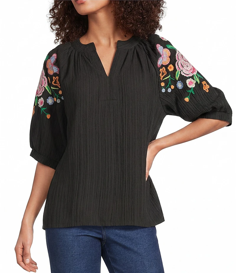 Calessa Woven Split V-Neck Embroidered Balloon Elbow Length Sleeve Tunic