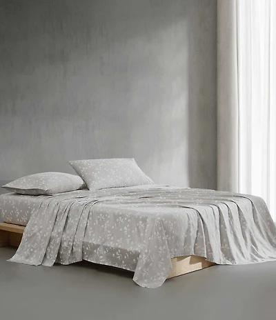 Calvin Klein White Flowers 300-Thread Count Sateen Sheet Set
