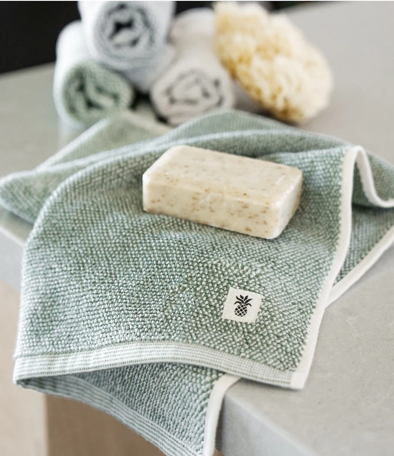 Cariloha Bamboo Two Tone Bath Towels