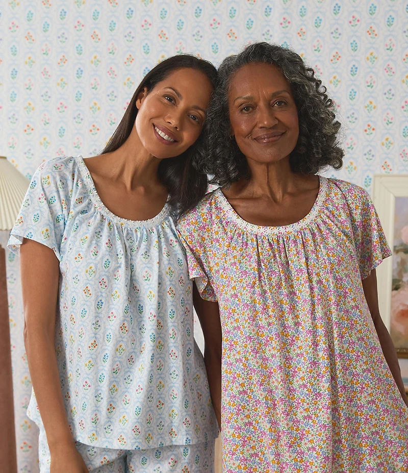 Carole Hochman Ditsy Print Short Sleeve Round Neck Jersey Knit Short Nightgown