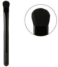 Chantecaille Blend and Conceal Brush