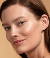 Chantecaille Sheer Glow Gold Face Tint