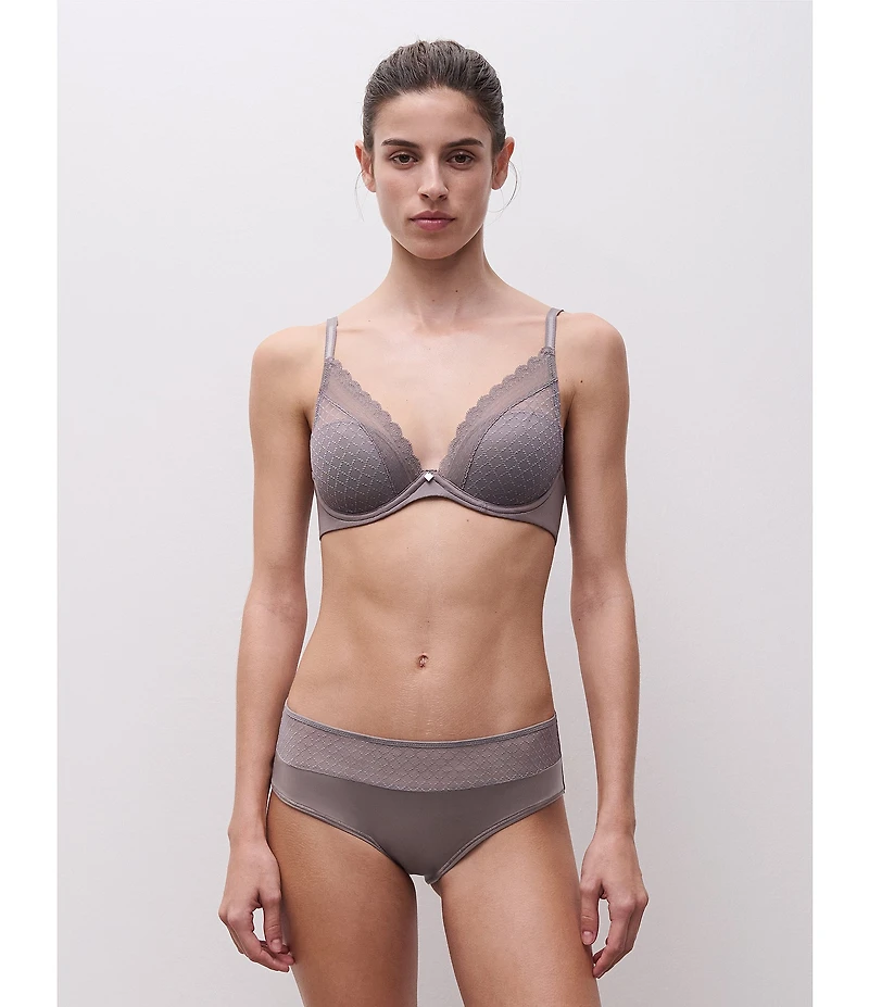 Chantelle Norah Chic Sheer Lace Detail Convertible Plunge T-Shirt Bra