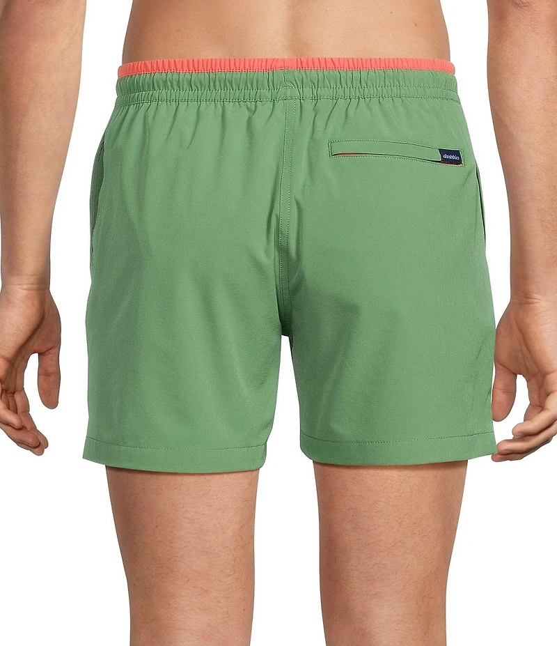 Chubbies Alcove Green 5.5#double; Inseam Swim Trunks