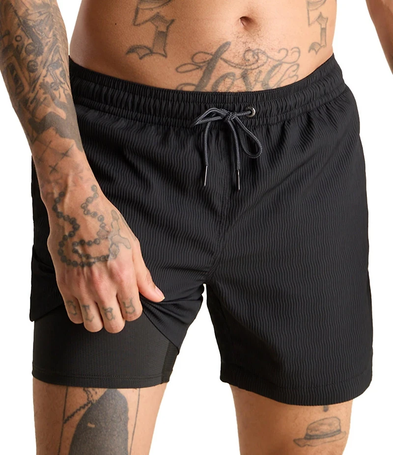 Chubbies The Sketches 5.5#double; Textured Swim Trunks